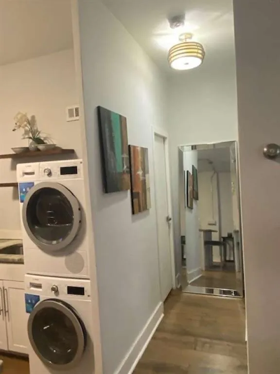 3060 Pharr Court North Nw Unit 306, Atlanta, Georgia 30305, 1 Bedroom Bedrooms, ,1 BathroomBathrooms,Residential,For Sale,3060 Pharr Court North Nw Unit 306,7541730