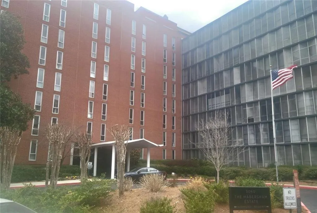 3060 Pharr Court North Nw Unit 306, Atlanta, Georgia 30305, 1 Bedroom Bedrooms, ,1 BathroomBathrooms,Residential,For Sale,3060 Pharr Court North Nw Unit 306,7541730