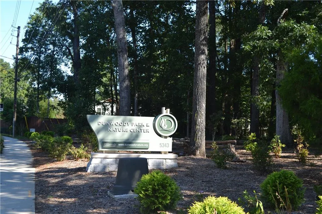 2850 Spalding Drive, Sandy Springs, Georgia 30350, 4 Bedrooms Bedrooms, ,4 BathroomsBathrooms,Residential,Sold,2850 Spalding Drive,6947855
