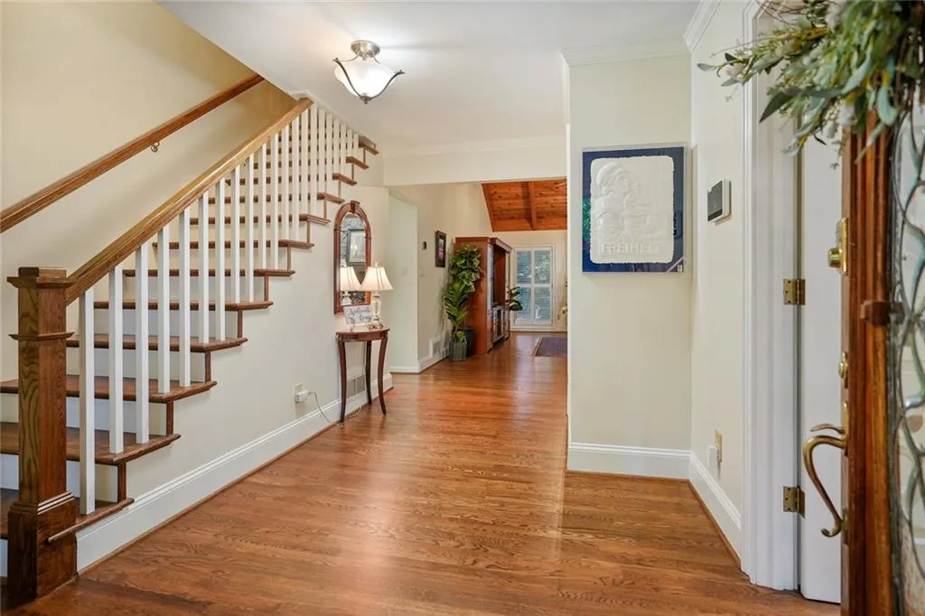 2850 Spalding Drive, Sandy Springs, Georgia 30350, 4 Bedrooms Bedrooms, ,4 BathroomsBathrooms,Residential,Sold,2850 Spalding Drive,6947855