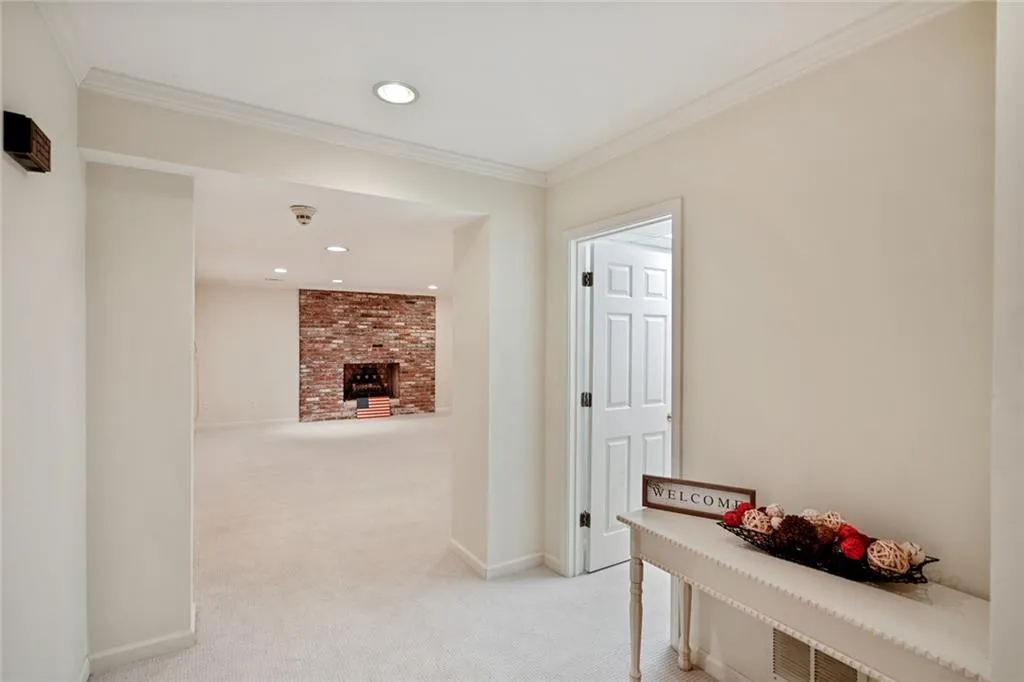 2850 Spalding Drive, Sandy Springs, Georgia 30350, 4 Bedrooms Bedrooms, ,4 BathroomsBathrooms,Residential,Sold,2850 Spalding Drive,6947855