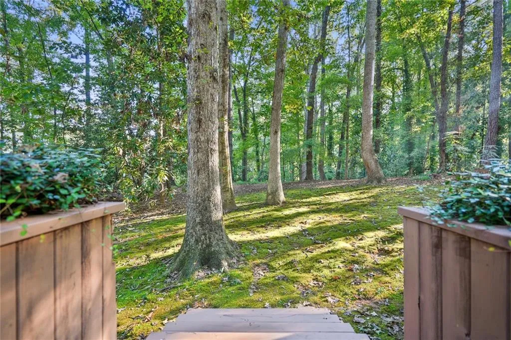 2850 Spalding Drive, Sandy Springs, Georgia 30350, 4 Bedrooms Bedrooms, ,4 BathroomsBathrooms,Residential,Sold,2850 Spalding Drive,6947855