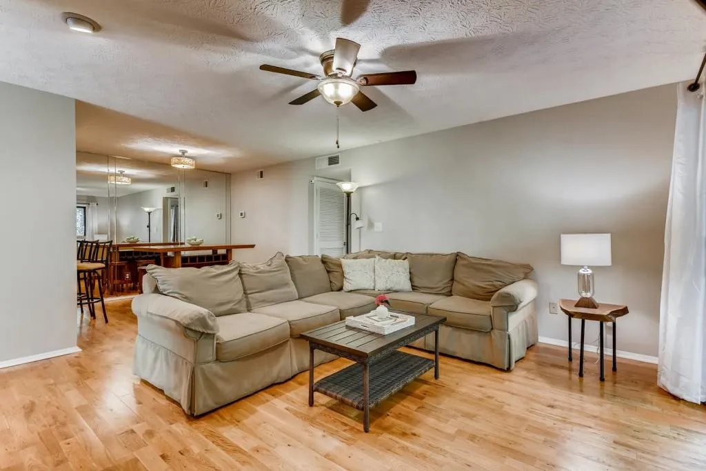 1308 Woodcliff Drive Unit 1308, Sandy Springs, Georgia 30350, 1 Bedroom Bedrooms, ,1 BathroomBathrooms,Residential,Sold,1308 Woodcliff Drive Unit 1308,6801985