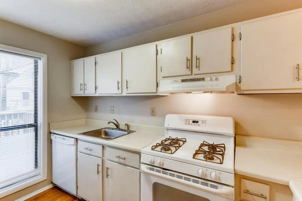 1308 Woodcliff Drive Unit 1308, Sandy Springs, Georgia 30350, 1 Bedroom Bedrooms, ,1 BathroomBathrooms,Residential,Sold,1308 Woodcliff Drive Unit 1308,6801985