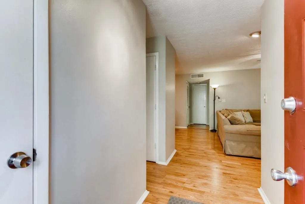 1308 Woodcliff Drive Unit 1308, Sandy Springs, Georgia 30350, 1 Bedroom Bedrooms, ,1 BathroomBathrooms,Residential,Sold,1308 Woodcliff Drive Unit 1308,6801985