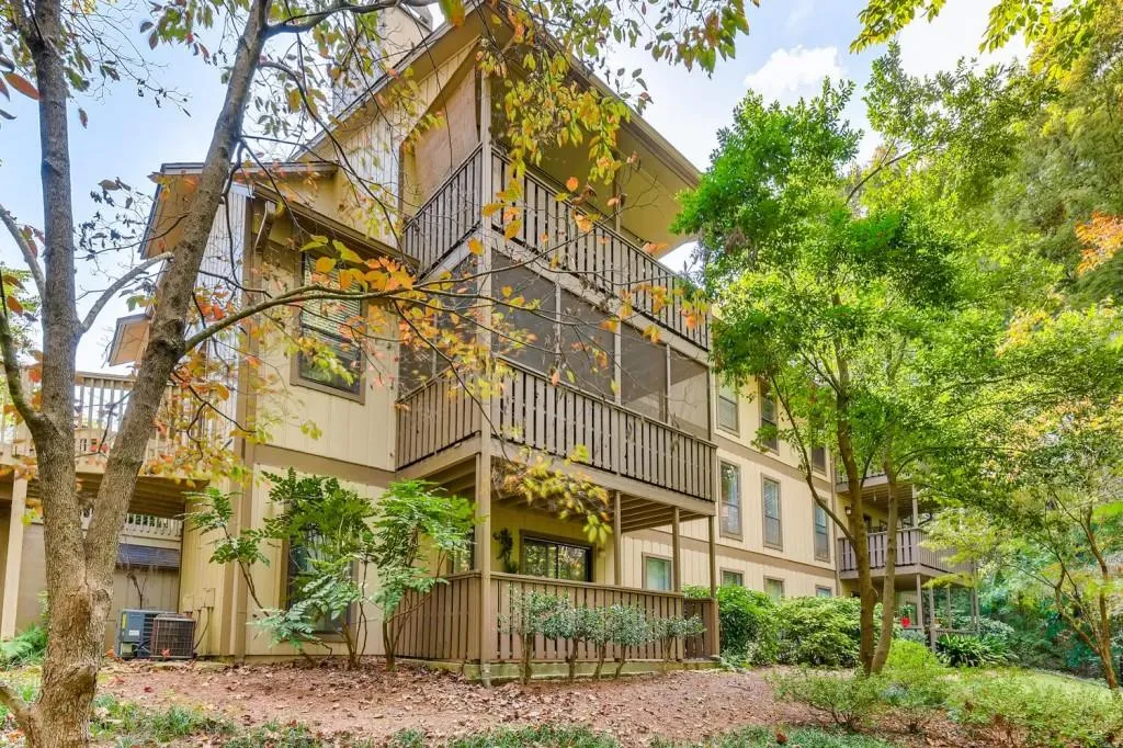 1308 Woodcliff Drive Unit 1308, Sandy Springs, Georgia 30350, 1 Bedroom Bedrooms, ,1 BathroomBathrooms,Residential,Sold,1308 Woodcliff Drive Unit 1308,6801985