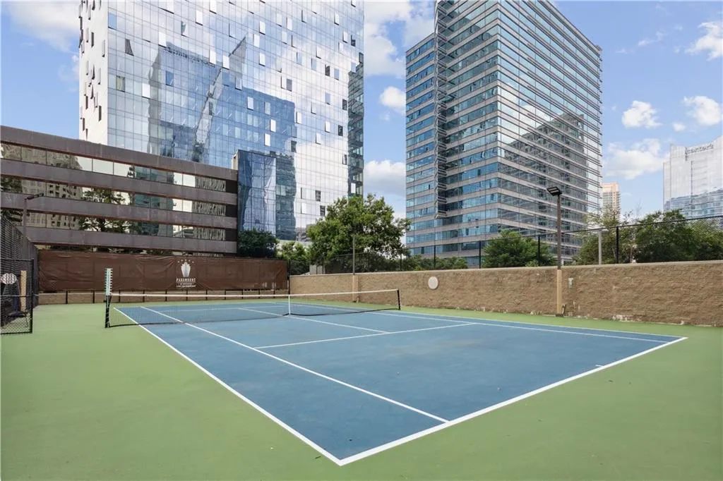 3445 Stratford Road Ne Unit 2105, Atlanta, Georgia 30326, 1 Bedroom Bedrooms, ,1 BathroomBathrooms,Residential,Sold,3445 Stratford Road Ne Unit 2105,7066465