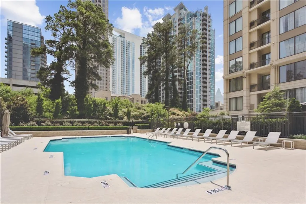 3445 Stratford Road Ne Unit 2105, Atlanta, Georgia 30326, 1 Bedroom Bedrooms, ,1 BathroomBathrooms,Residential,Sold,3445 Stratford Road Ne Unit 2105,7066465