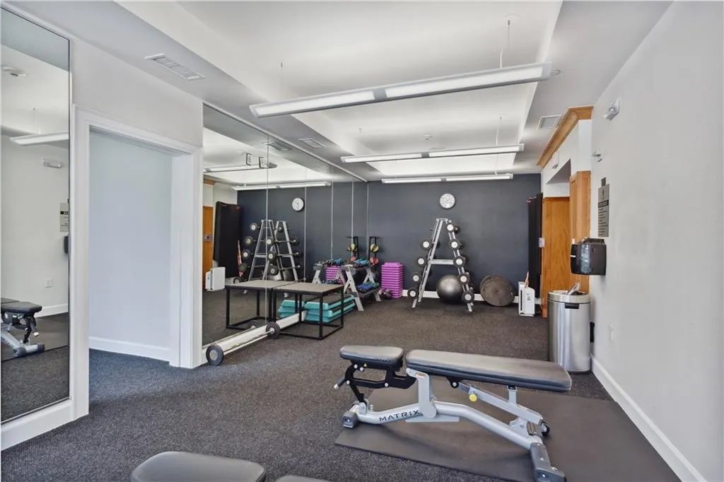 3445 Stratford Road Ne Unit 2105, Atlanta, Georgia 30326, 1 Bedroom Bedrooms, ,1 BathroomBathrooms,Residential,Sold,3445 Stratford Road Ne Unit 2105,7066465