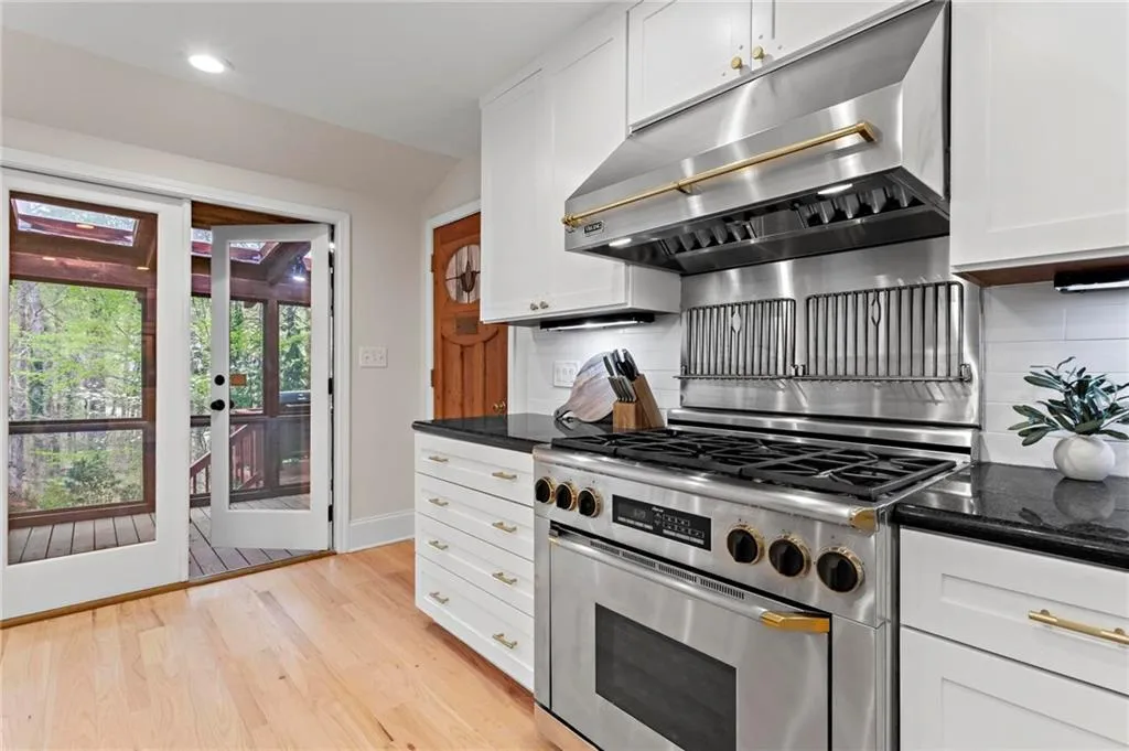 1890 Spalding Drive, Atlanta, Georgia 30350, 5 Bedrooms Bedrooms, ,3 BathroomsBathrooms,Residential,For Sale,1890 Spalding Drive,7619822