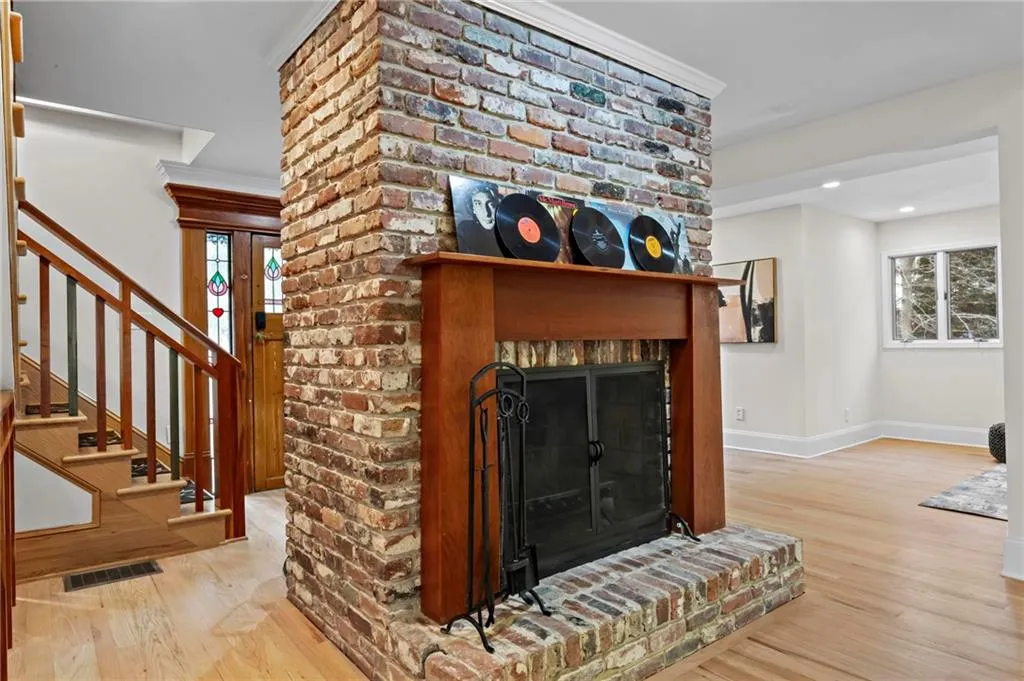 1890 Spalding Drive, Atlanta, Georgia 30350, 5 Bedrooms Bedrooms, ,3 BathroomsBathrooms,Residential,For Sale,1890 Spalding Drive,7619822