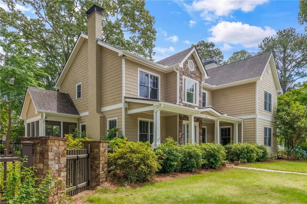 2217 Virginia Place Ne, Atlanta, Georgia 30305, 4 Bedrooms Bedrooms, ,3 BathroomsBathrooms,Residential,Sold,2217 Virginia Place Ne,7579238