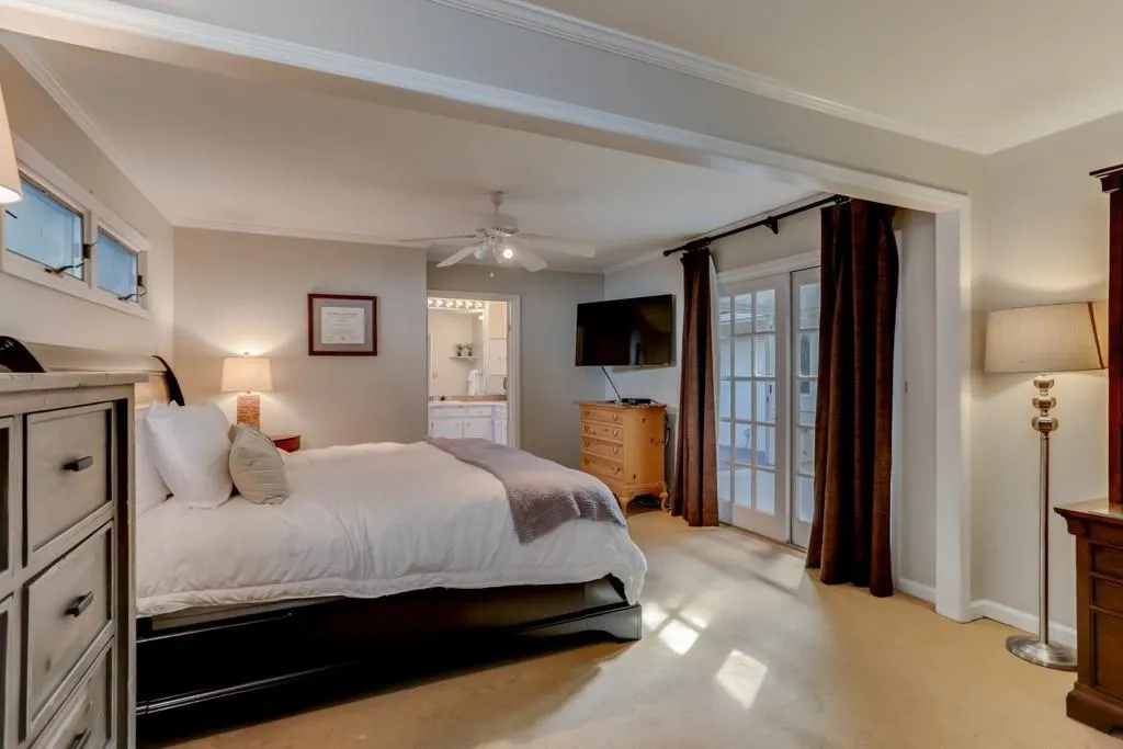 4545 Jolyn Place, Sandy Springs, Georgia 30342, 3 Bedrooms Bedrooms, ,3 BathroomsBathrooms,Residential,Sold,4545 Jolyn Place,6523042 4545 Jolyn Place, Sandy Springs, Georgia 30342, 3 Bedrooms Bedrooms, ,3 BathroomsBathrooms,Residential,Sold,4545 Jolyn Place,6523042