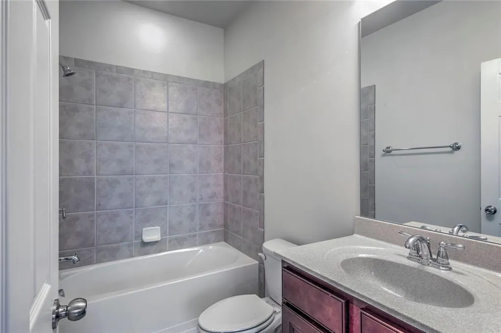 821 Northam Lane, Sandy Springs, Georgia 30342, 3 Bedrooms Bedrooms, ,3 BathroomsBathrooms,Residential,Sold,821 Northam Lane,6041446