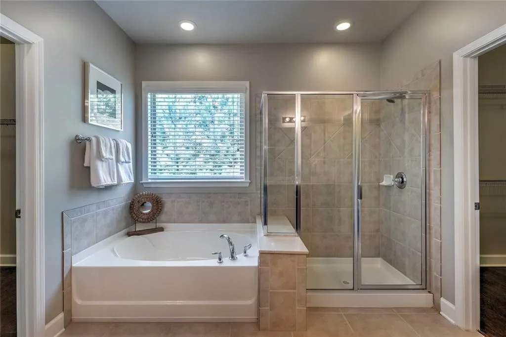 821 Northam Lane, Sandy Springs, Georgia 30342, 3 Bedrooms Bedrooms, ,3 BathroomsBathrooms,Residential,Sold,821 Northam Lane,6041446