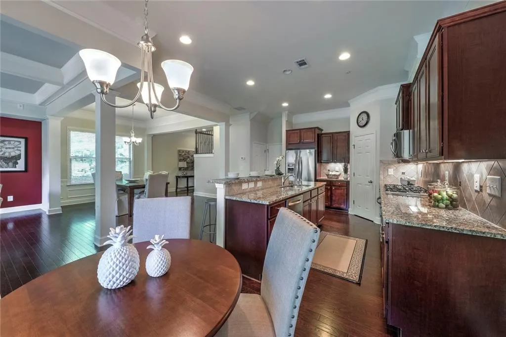 821 Northam Lane, Sandy Springs, Georgia 30342, 3 Bedrooms Bedrooms, ,3 BathroomsBathrooms,Residential,Sold,821 Northam Lane,6041446