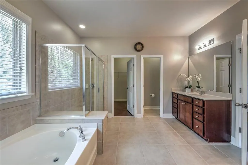 821 Northam Lane, Sandy Springs, Georgia 30342, 3 Bedrooms Bedrooms, ,3 BathroomsBathrooms,Residential,Sold,821 Northam Lane,6041446