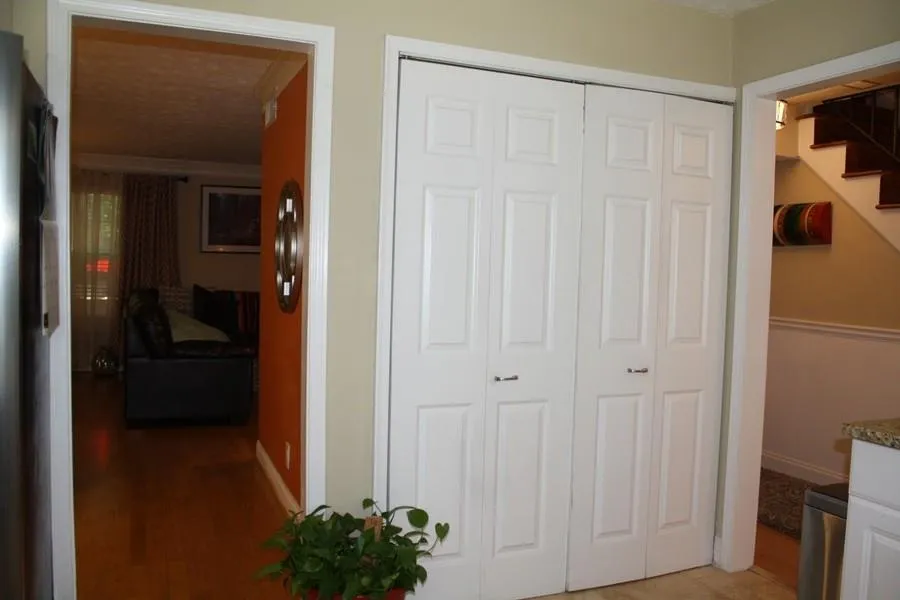 6980 Roswell Road Unit H1, Atlanta, Georgia 30328, 3 Bedrooms Bedrooms, ,2 BathroomsBathrooms,Residential,Sold,6980 Roswell Road Unit H1,5696079