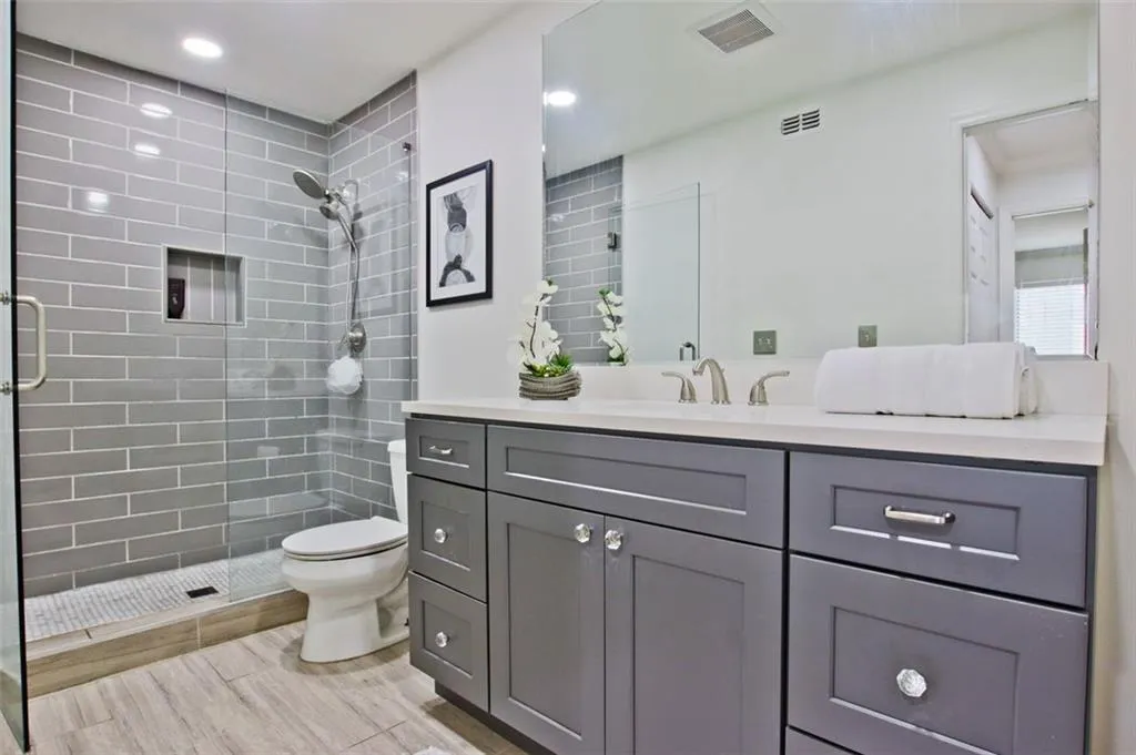 327 Granville Court, Atlanta, Georgia 30328, 1 Bedroom Bedrooms, ,1 BathroomBathrooms,Residential,Sold,327 Granville Court,7098687