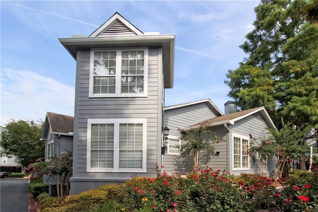327 Granville Court, Atlanta, Georgia 30328, 1 Bedroom Bedrooms, ,1 BathroomBathrooms,Residential,Sold,327 Granville Court,7098687
