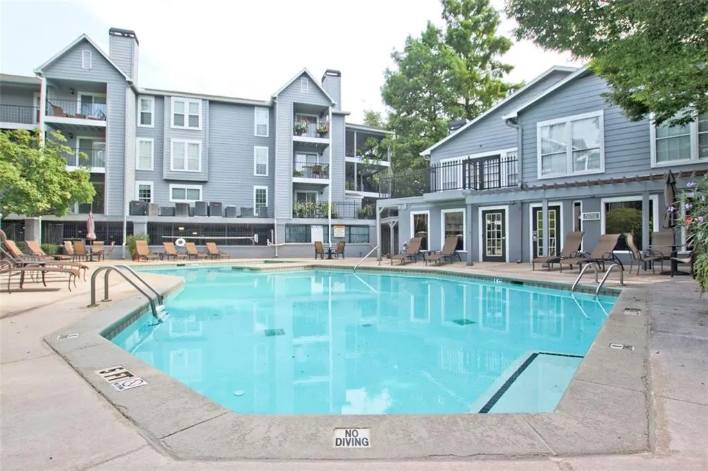 327 Granville Court, Atlanta, Georgia 30328, 1 Bedroom Bedrooms, ,1 BathroomBathrooms,Residential,Sold,327 Granville Court,7098687
