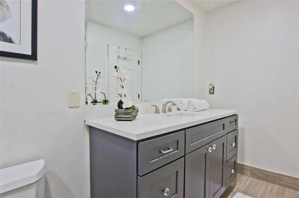 327 Granville Court, Atlanta, Georgia 30328, 1 Bedroom Bedrooms, ,1 BathroomBathrooms,Residential,Sold,327 Granville Court,7098687