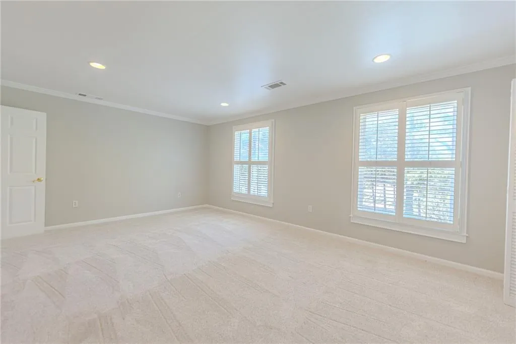 7680 Jett Ferry Road, Atlanta, Georgia 30350, 5 Bedrooms Bedrooms, ,3 BathroomsBathrooms,Residential,For Sale,7680 Jett Ferry Road,7669141