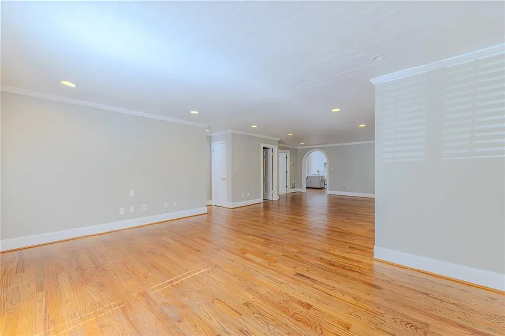 7680 Jett Ferry Road, Atlanta, Georgia 30350, 5 Bedrooms Bedrooms, ,3 BathroomsBathrooms,Residential,For Sale,7680 Jett Ferry Road,7669141