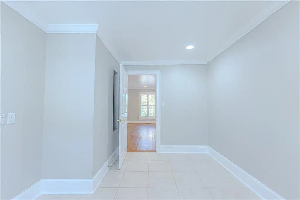 7680 Jett Ferry Road, Atlanta, Georgia 30350, 5 Bedrooms Bedrooms, ,3 BathroomsBathrooms,Residential,For Sale,7680 Jett Ferry Road,7669141