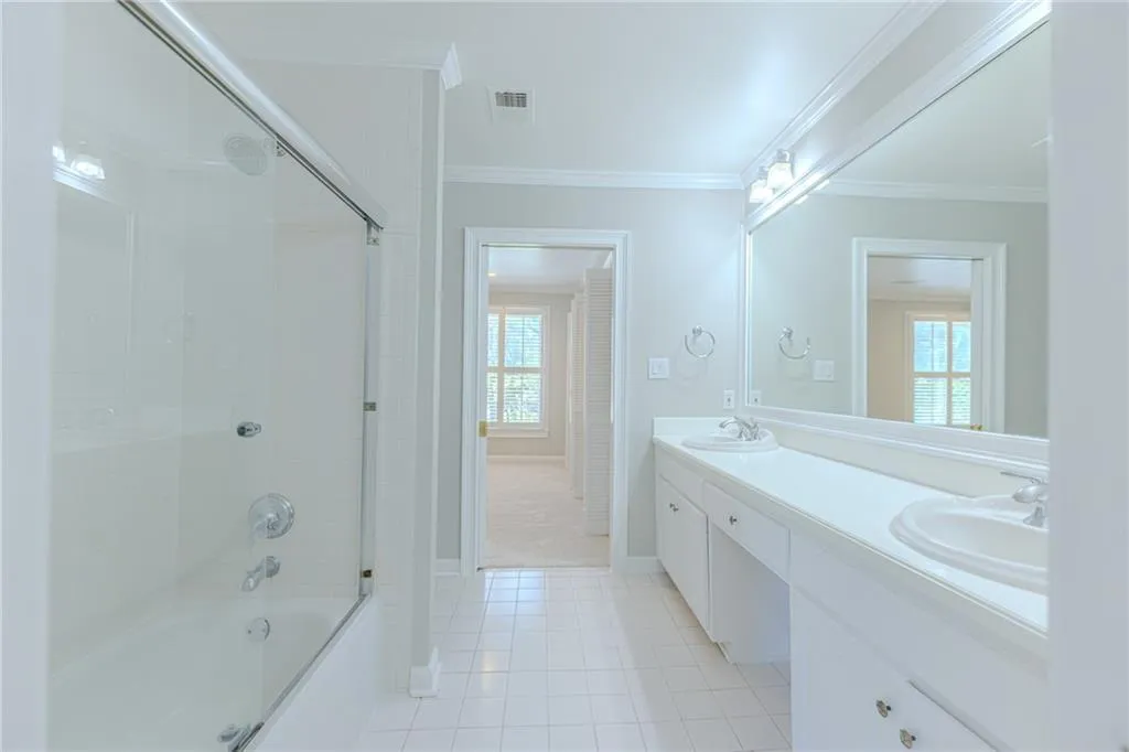 7680 Jett Ferry Road, Atlanta, Georgia 30350, 4 Bedrooms Bedrooms, ,3 BathroomsBathrooms,Residential,For Sale,7680 Jett Ferry Road,7669141