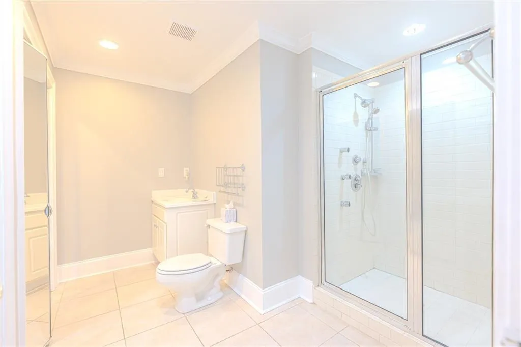 7680 Jett Ferry Road, Atlanta, Georgia 30350, 5 Bedrooms Bedrooms, ,3 BathroomsBathrooms,Residential,For Sale,7680 Jett Ferry Road,7669141