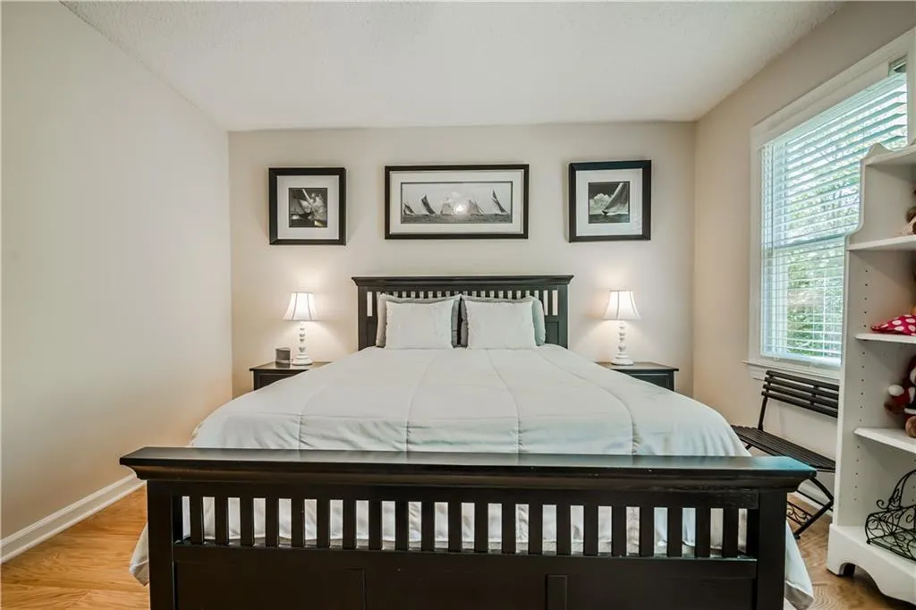 111 Abingdon Way, Sandy Springs, Georgia 30328, 2 Bedrooms Bedrooms, ,2 BathroomsBathrooms,Residential,Sold,111 Abingdon Way,5998765