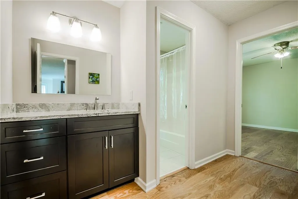 111 Abingdon Way, Sandy Springs, Georgia 30328, 2 Bedrooms Bedrooms, ,2 BathroomsBathrooms,Residential,Sold,111 Abingdon Way,5998765