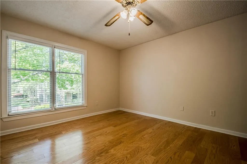 111 Abingdon Way, Sandy Springs, Georgia 30328, 2 Bedrooms Bedrooms, ,2 BathroomsBathrooms,Residential,Sold,111 Abingdon Way,5998765