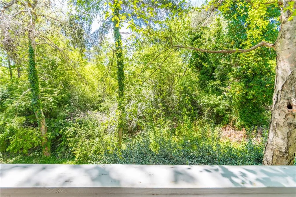 111 Abingdon Way, Sandy Springs, Georgia 30328, 2 Bedrooms Bedrooms, ,2 BathroomsBathrooms,Residential,Sold,111 Abingdon Way,5998765