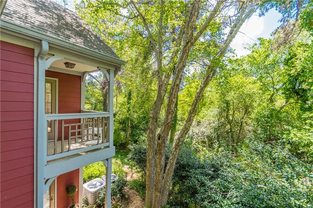 111 Abingdon Way, Sandy Springs, Georgia 30328, 2 Bedrooms Bedrooms, ,2 BathroomsBathrooms,Residential,Sold,111 Abingdon Way,5998765