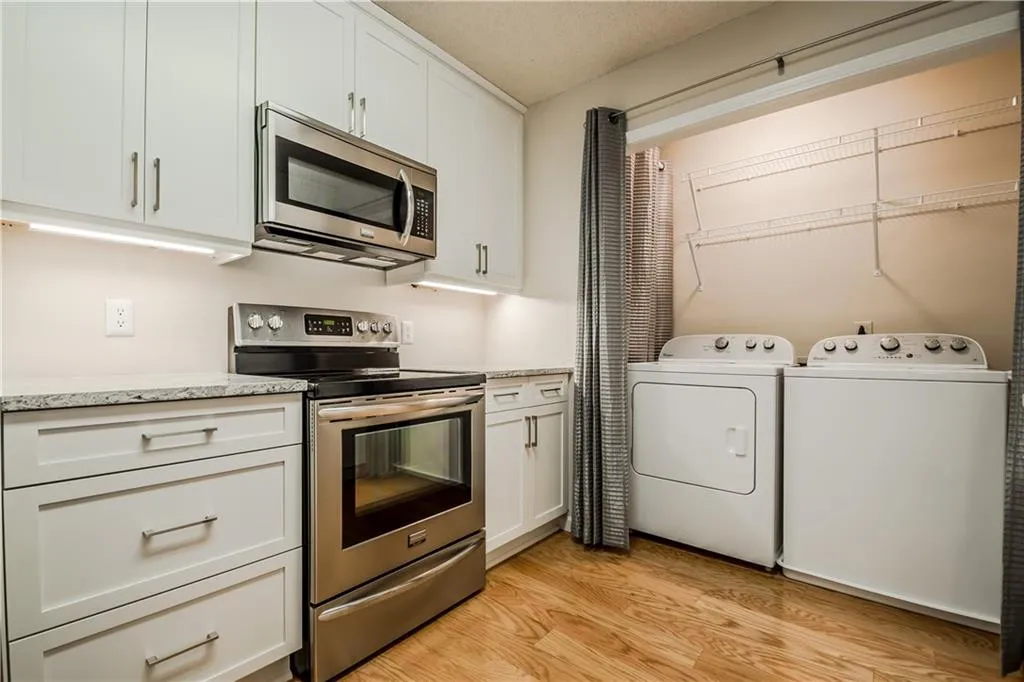 111 Abingdon Way, Sandy Springs, Georgia 30328, 2 Bedrooms Bedrooms, ,2 BathroomsBathrooms,Residential,Sold,111 Abingdon Way,5998765