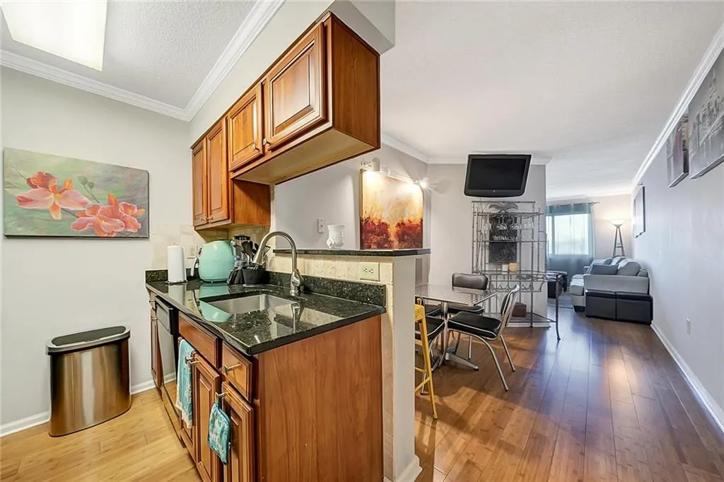 795 Hammond Drive Unit 1111, Sandy Springs, Georgia 30328, 1 Bedroom Bedrooms, ,1 BathroomBathrooms,Residential,Sold,795 Hammond Drive Unit 1111,6842346