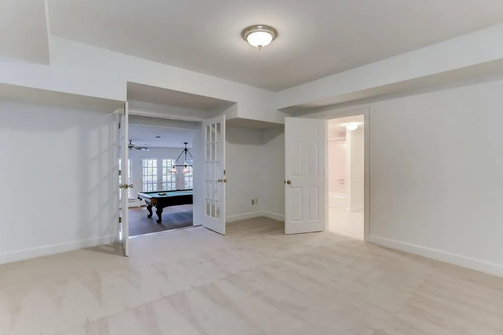 345 W Berwicke Common, Sandy Springs, Georgia 30342, 5 Bedrooms Bedrooms, ,4 BathroomsBathrooms,Residential,Sold,345 W Berwicke Common,6518636