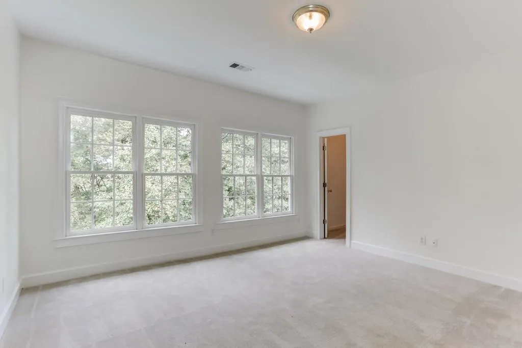 345 W Berwicke Common, Sandy Springs, Georgia 30342, 5 Bedrooms Bedrooms, ,4 BathroomsBathrooms,Residential,Sold,345 W Berwicke Common,6518636