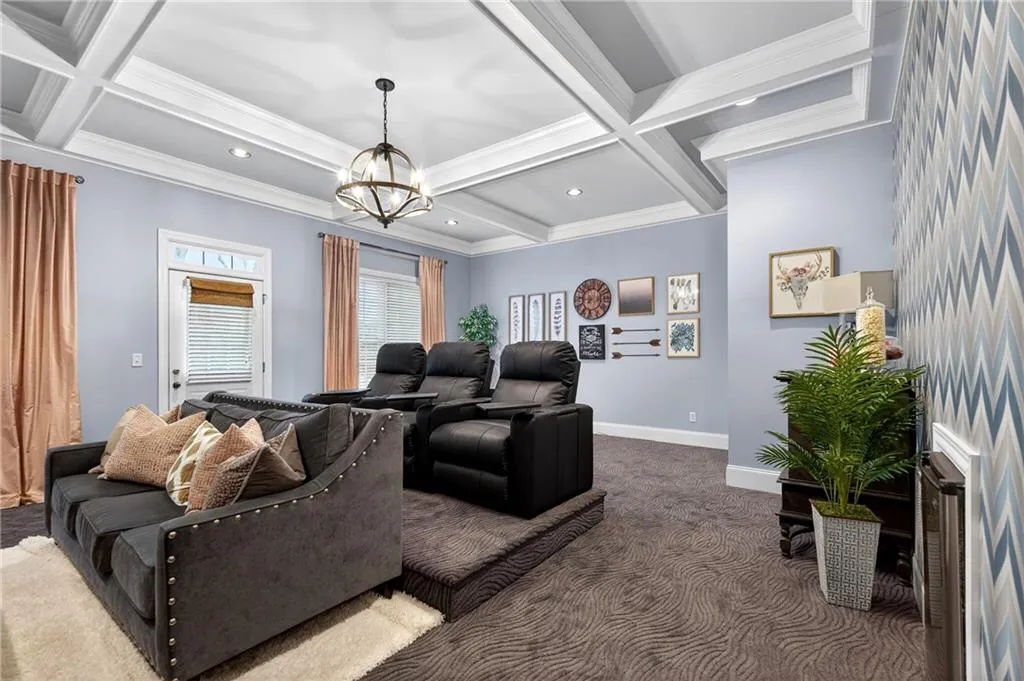 5492 Glenridge Drive Unit 580, Sandy Springs, Georgia 30342, 4 Bedrooms Bedrooms, ,3 BathroomsBathrooms,Residential,For Sale,5492 Glenridge Drive Unit 580,7740522