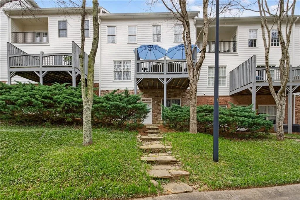5492 Glenridge Drive Unit 580, Sandy Springs, Georgia 30342, 4 Bedrooms Bedrooms, ,3 BathroomsBathrooms,Residential,For Sale,5492 Glenridge Drive Unit 580,7740522