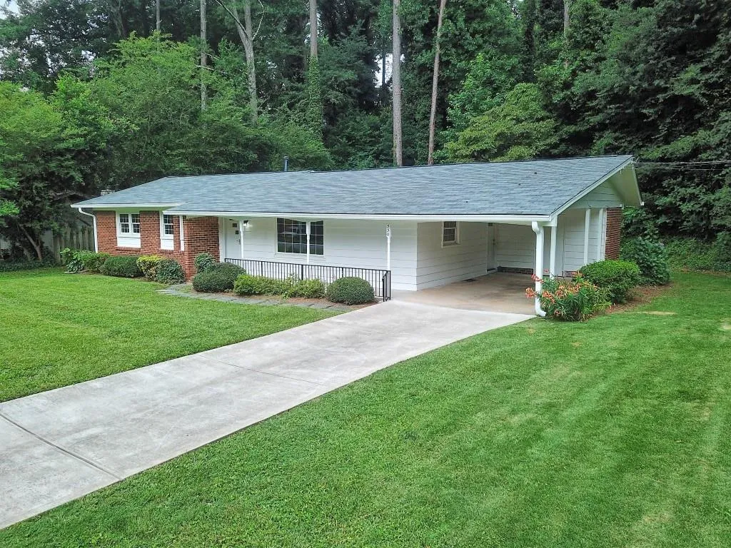 330 Brook Drive, Sandy Springs, Georgia 30328, 3 Bedrooms Bedrooms, ,2 BathroomsBathrooms,Residential,Sold,330 Brook Drive,6746823 330 Brook Drive, Sandy Springs, Georgia 30328, 3 Bedrooms Bedrooms, ,2 BathroomsBathrooms,Residential,Sold,330 Brook Drive,6746823
