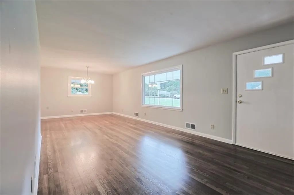 330 Brook Drive, Sandy Springs, Georgia 30328, 3 Bedrooms Bedrooms, ,2 BathroomsBathrooms,Residential,Sold,330 Brook Drive,6746823 330 Brook Drive, Sandy Springs, Georgia 30328, 3 Bedrooms Bedrooms, ,2 BathroomsBathrooms,Residential,Sold,330 Brook Drive,6746823