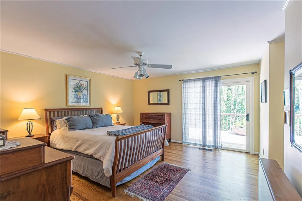 900 Lost Forest Drive, Sandy Springs, Georgia 30328, 3 Bedrooms Bedrooms, ,2 BathroomsBathrooms,Residential,Sold,900 Lost Forest Drive,6873944