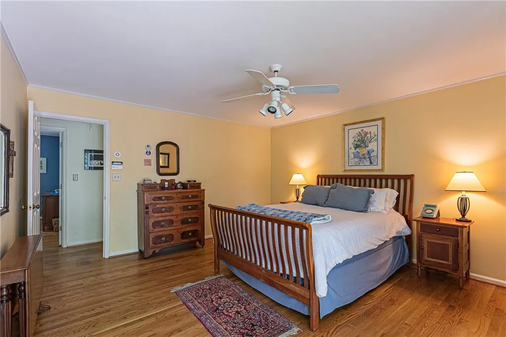 900 Lost Forest Drive, Sandy Springs, Georgia 30328, 3 Bedrooms Bedrooms, ,2 BathroomsBathrooms,Residential,Sold,900 Lost Forest Drive,6873944