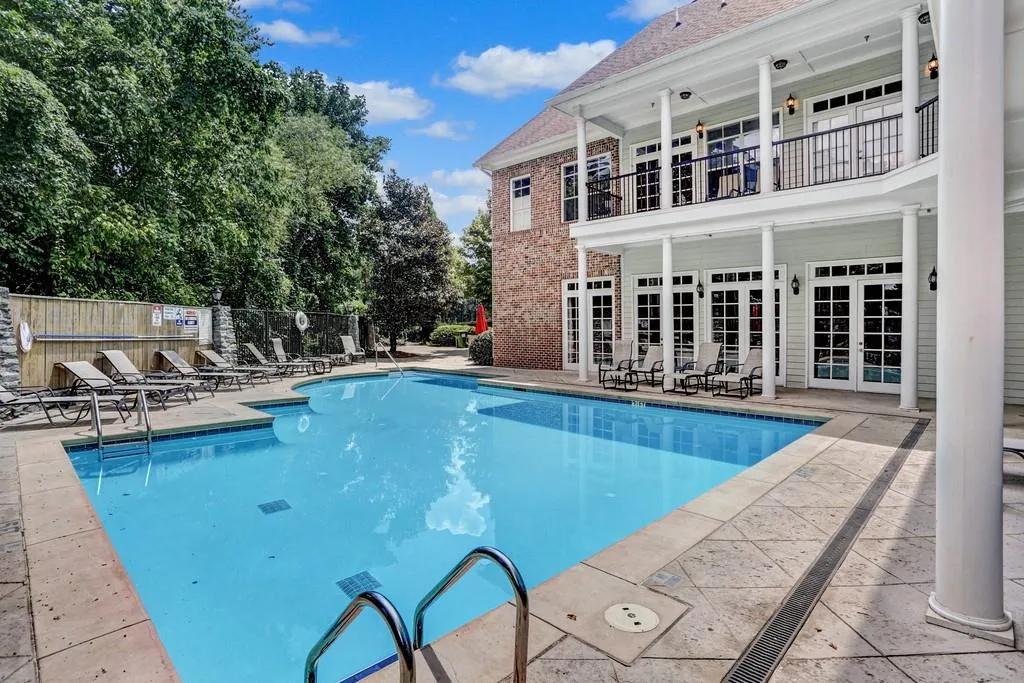 1128 Glenridge Place, Sandy Springs, Georgia 30342, 1 Bedroom Bedrooms, ,1 BathroomBathrooms,Residential,Sold,1128 Glenridge Place,6707649