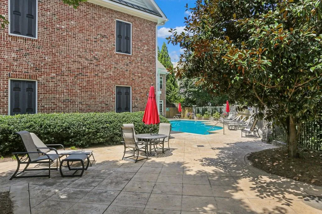 1128 Glenridge Place, Sandy Springs, Georgia 30342, 1 Bedroom Bedrooms, ,1 BathroomBathrooms,Residential,Sold,1128 Glenridge Place,6707649