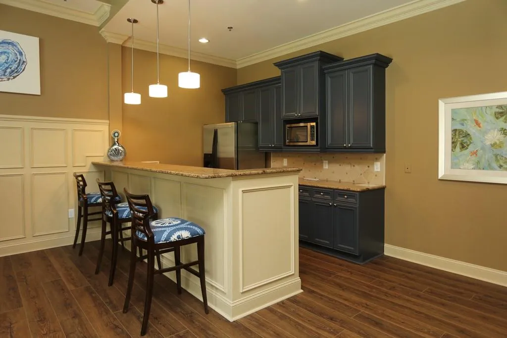 1128 Glenridge Place, Sandy Springs, Georgia 30342, 1 Bedroom Bedrooms, ,1 BathroomBathrooms,Residential,Sold,1128 Glenridge Place,6707649