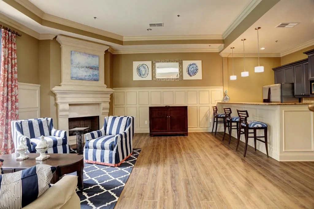 1128 Glenridge Place, Sandy Springs, Georgia 30342, 1 Bedroom Bedrooms, ,1 BathroomBathrooms,Residential,Sold,1128 Glenridge Place,6707649